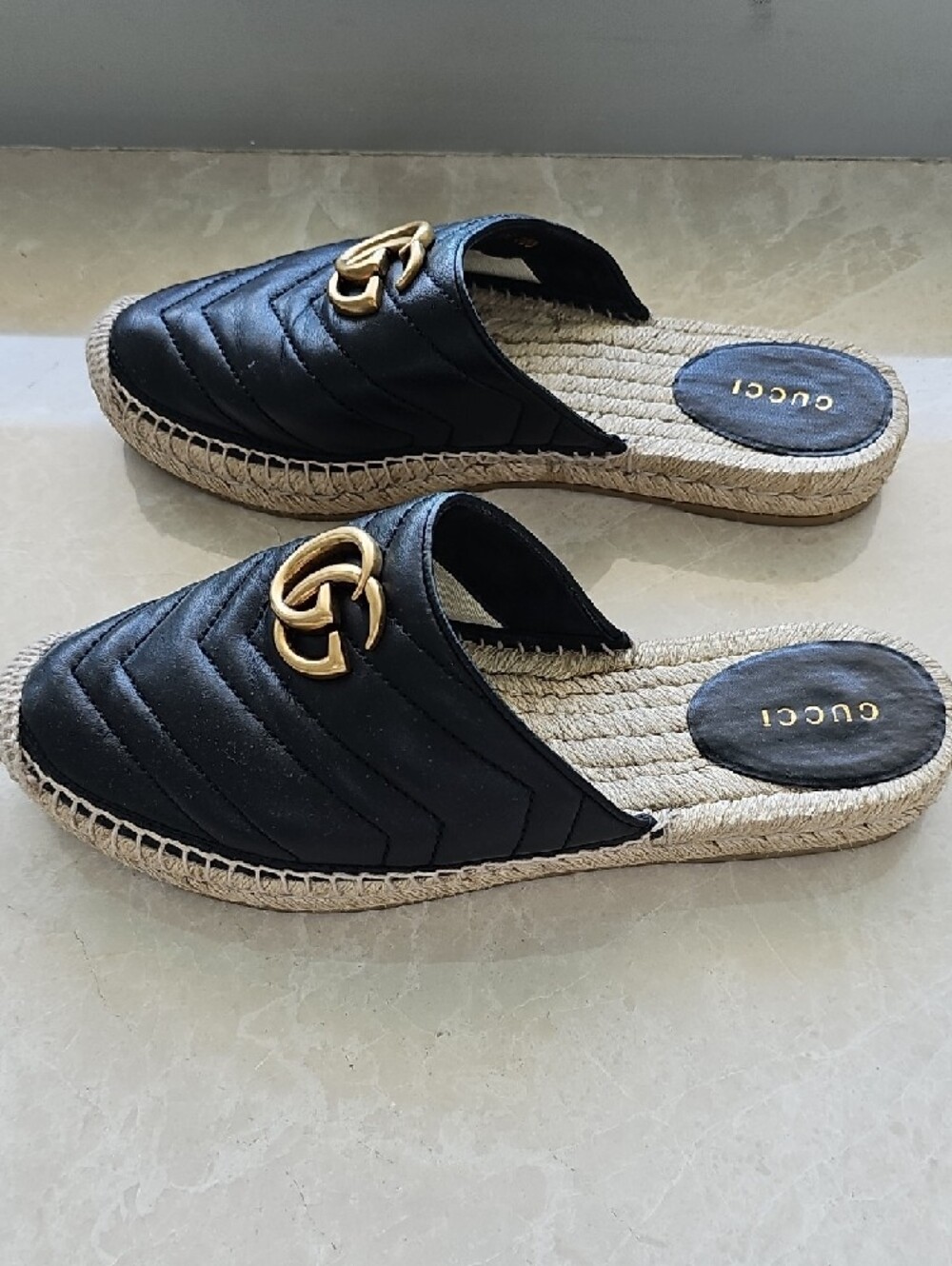 Gucci Black Quilted Leather Espadrille Mules with Gold Double G Logo - Size 7.5 - Picture 2 of 6